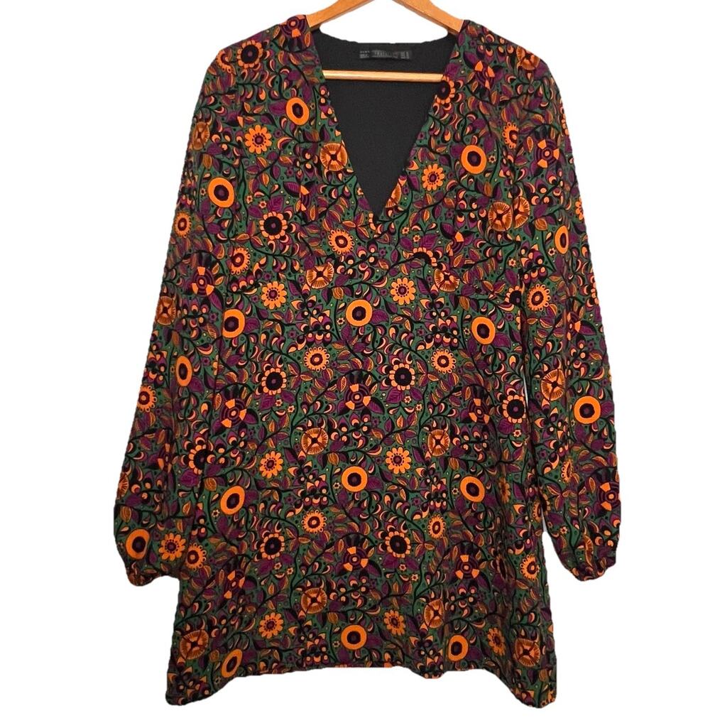 Zara Trafaluc Mini Dress Size M Floral Paisley Retro Mod Long Sleeve Fall Style